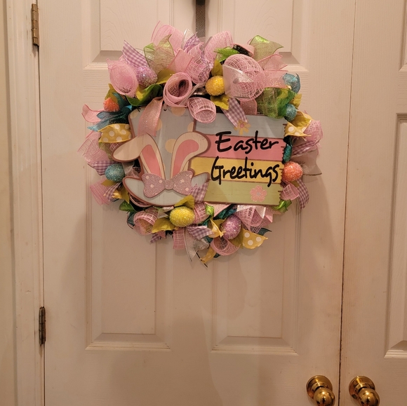 NEW 21 inch Easter Wreath/ Pastel Colored Easter Greetings Wreath - Picture 10 of 10